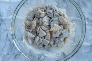 Calamari Fritti Calamars Frits Italiens Croquants - Ajoutez les anneaux de calamar et mélangez afin qu'ils soient bien enrobés