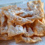 Chiacchiere biscuits italiens frits - En-tête