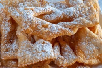 Chiacchiere biscuits italiens frits - En-tête