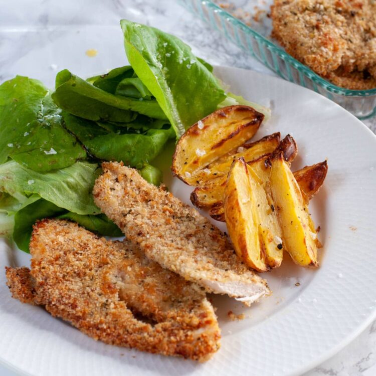 Escalopes de poulet panées croustillantes au four (sans œuf) - En-tête