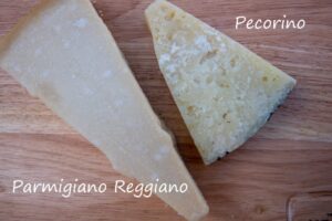 Pain au fromage italien traditionnel - Crescia - Ajoutez le parmesan et le pecorino puis mélangez