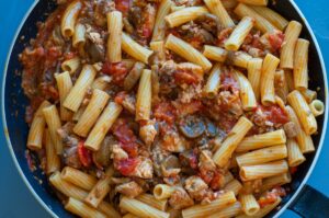 Pâtes au ragoût d'espadon et aux aubergines - 16
