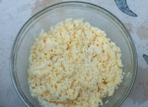 Arancini de riz sans gluten et végétariens - Laisser refroidir le riz cuit