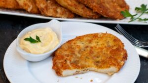 Aubergines milanaises végétariennes - Servir chaud avec la mayonnaise