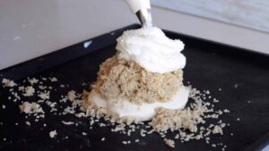 Dessert Mont-Blanc - Pochage sur la grande meringue