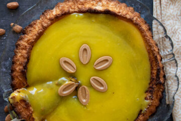 Gâteau aux amandes Suksesskake à la crème pâtissière - en-tête