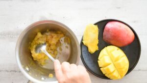 Mousse italienne aux pommes - Mélanger et laisser refroidir