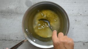 Pastèque gélifiée (Anguria gelatinata) - Mélanger pour dissoudre le sucre