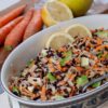 Recette de riz noir aux pommes, à l'avocat et aux carottes - en-tête