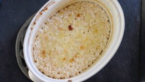 Recette facile de riz pilaf au four (4 ingrédients) - riz cuit à point au four