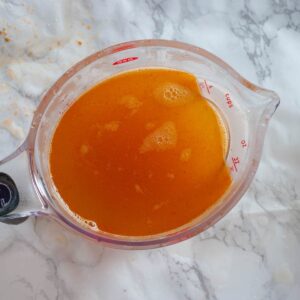 Soupe italienne de chayote aux moules - fumet de poisson bien filtré
