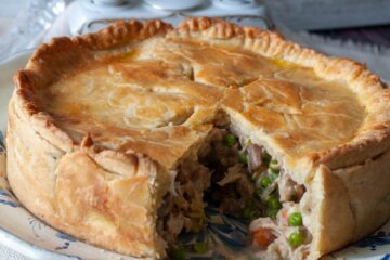 Tourte au poulet et aux champignons à double croûte - en-tête